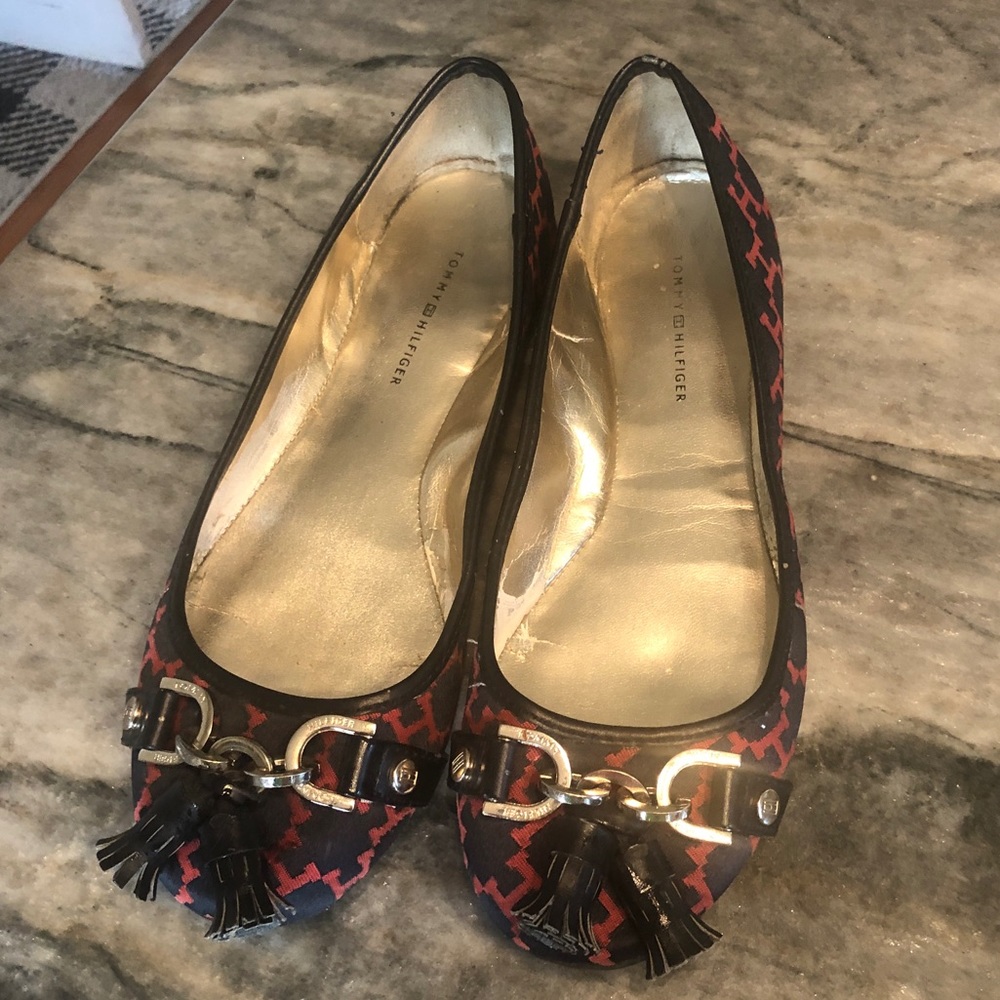 Tommy Hilfiger navy/red flats size 7.5w